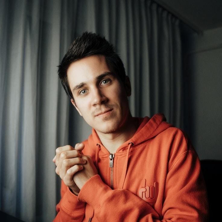 Portrait of Alex Rivera, community mentor and Italian cuisine specialist